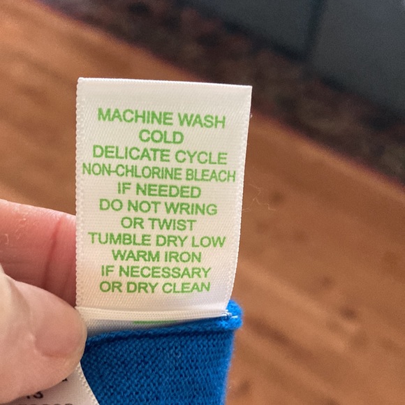 Lilly Pulitzer Truro Blue Bow Crewneck Sweater; Size XS - Picture 6 of 6